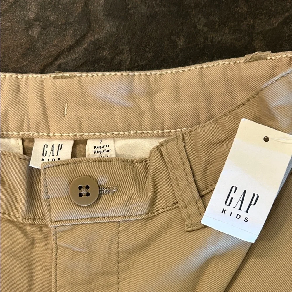 GAP boys size 7 Khaki Chinos